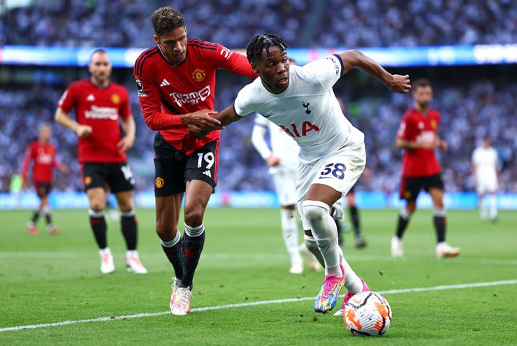 Fan MU hả hê: HLV Tottenham nói trước bước không qua, “Quỷ đỏ” mơ ngược dòng