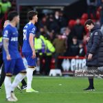 Chelsea bị đội bét bảng cầm hòa: Pochettino chán nản, fan “The Blues” đòi sa thải HLV