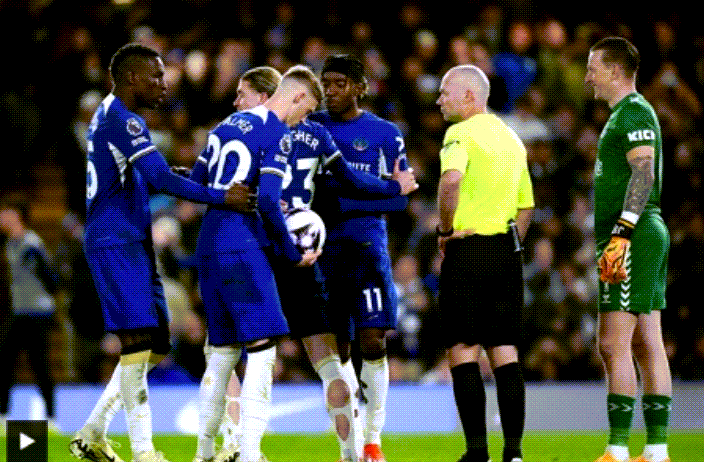 Hỗn loạn Chelsea: 3 SAO tranh đá penalty, Pochettino xấu hổ ví như trò trẻ con