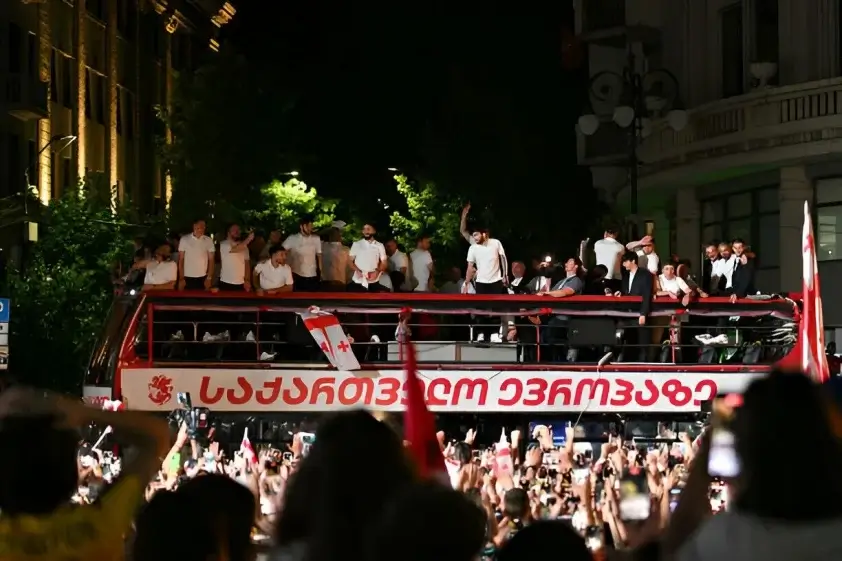 Càng tiến sâu vào giải các LĐBĐ, Đội tuyển và cầu thủ càng nhận được nhiều tiền thưởng