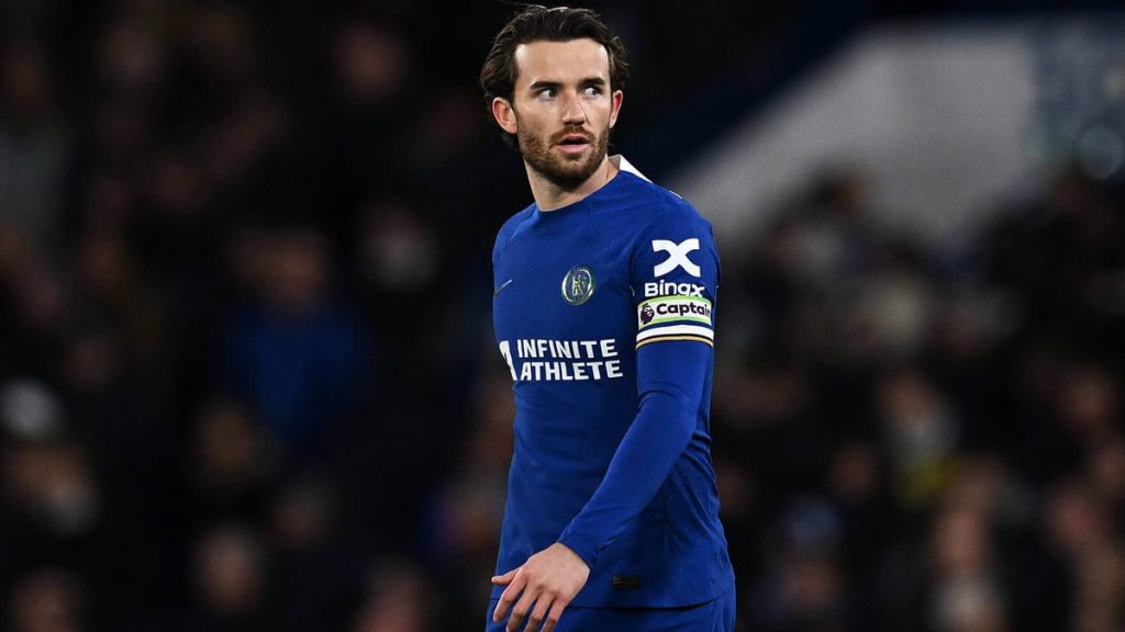 Tin nóng chuyển nhượng trưa 17/8: HLV Enzo Maresca khuyên Chilwell rời Chelsea