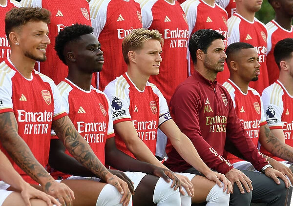 Arsenal Khởi Đầu Ngoại Hạng Anh 2024/25 Ấn Tượng: Arteta Tinh Tế, Saliba Làm Nên Lịch Sử