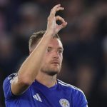 Jamie Vardy Khiêu Khích Cổ Động Viên Tottenham Sau Cú Đánh Đầu
