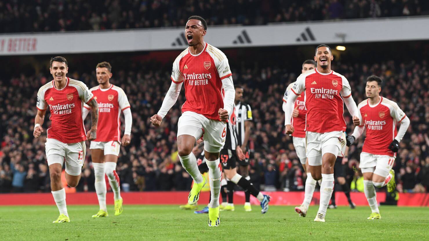 Bongda247: Arsenal tạo "cơn mưa bàn thắng" trước Bolton, giành vé vào vòng 4 Carabao Cup