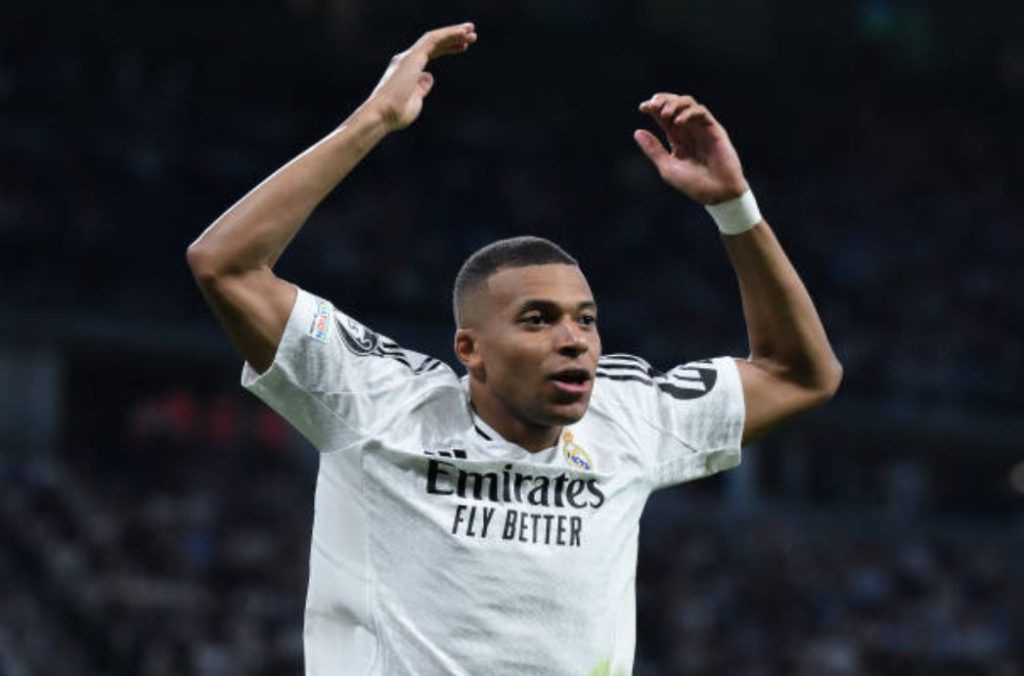 Jude Bellingham ca ngợi Kylian Mbappe sau màn thể hiện trước Stuttgart