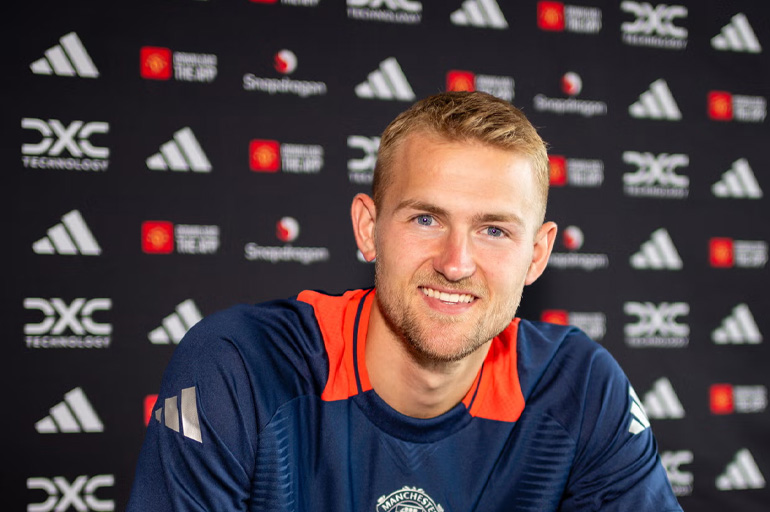 Erik Ten Hag Bảo Vệ Matthijs De Ligt Sau Những Sai Lầm Của Hậu Vệ Hà Lan