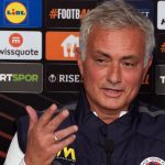 Mourinho – Ten Hag khẩu chiến trước giờ G, “Người đặc biệt” đòi MU trả tiền