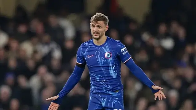 Chelsea cân nhắc bán Kiernan Dewsbury-Hall trong kỳ chuyển nhượng tháng Một