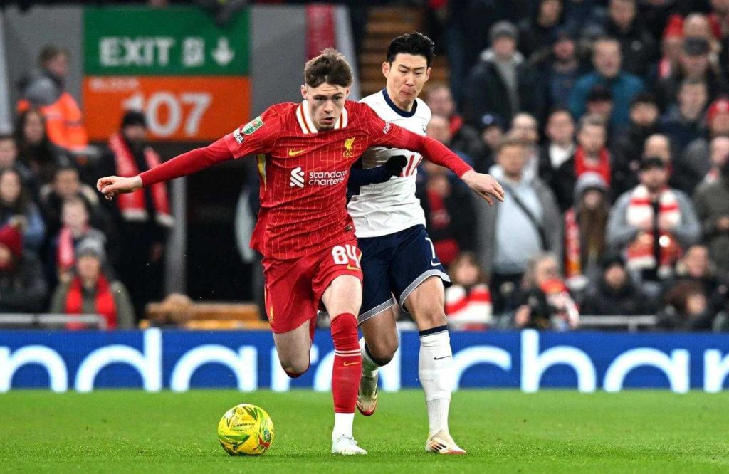 Liverpool có màn ngược dòng tâm phục khẩu phục trên sân nhà. Ảnh: LFC