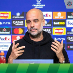 Wayne Rooney chỉ trích một quyết định của Pep Guardiola