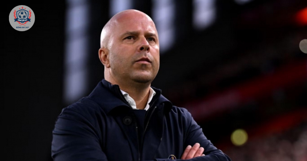 HLV Arne Slot quyết dành Cúp vô địch đầu tiên với Liverpool