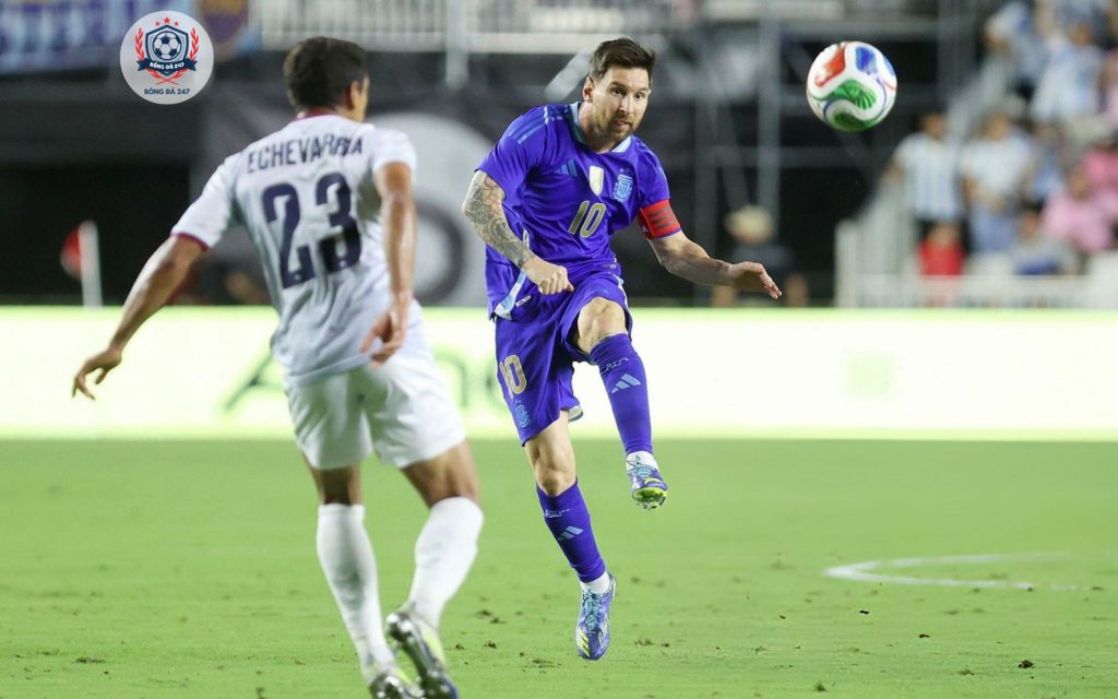 Messi chói sáng, Argentina thắng dễ Puerto Rico một ‘set tennis’